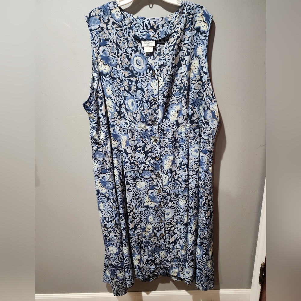 Twenty Blue and Cream Floral Blouse with Button Detail